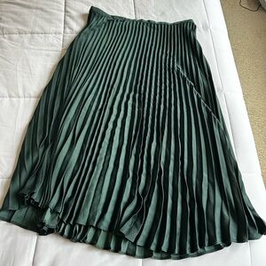 Banana Republic Accordion Skirt NWT Sz 12